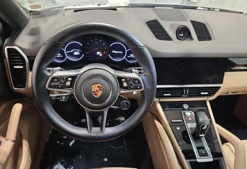 2022 Porsche Cayenne Platinum Edition