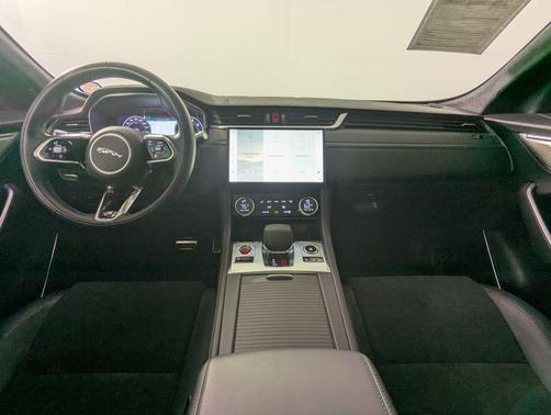 2022 Jaguar F-PACE SVR P550 AWD Automatic