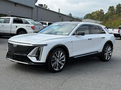 2024 Cadillac LYRIQ Luxury