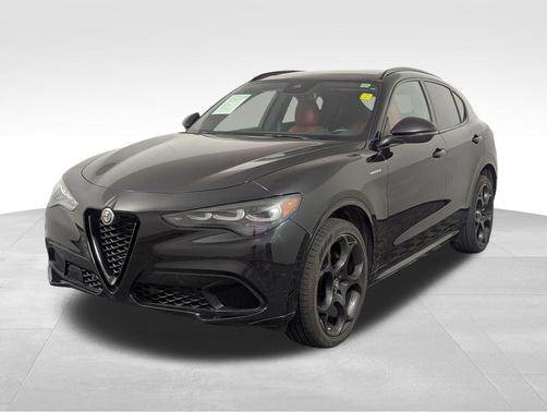 Vulcano Black Metallic 2024 Alfa Romeo Stelvio Ti