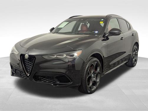Vulcano Black Metallic 2024 Alfa Romeo Stelvio Ti