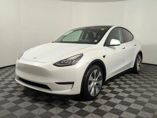 2022 Tesla Model Y Long Range Dual Motor All-Wheel Drive