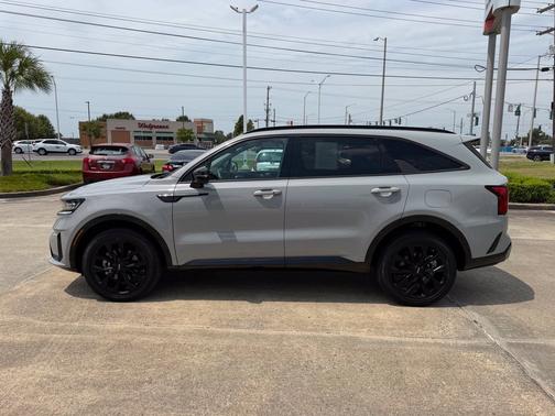 Wolf Gray 2023 Kia Sorento SX