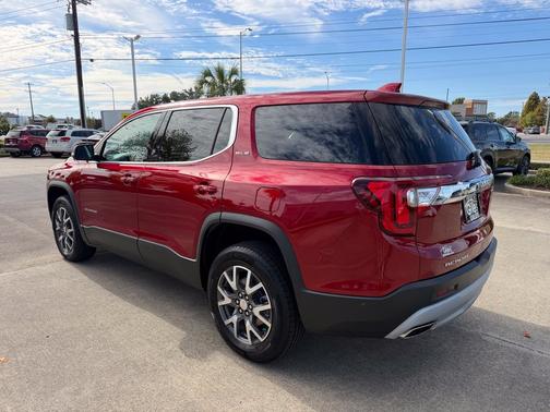 Volcanic Red Tintcoat 2023 GMC Acadia SLE