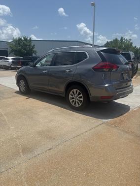 Gun Metallic 2019 Nissan Rogue SV
