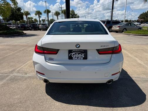 Alpine White 2025 BMW 330 i