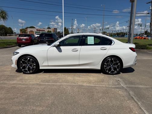 Alpine White 2025 BMW 330 i