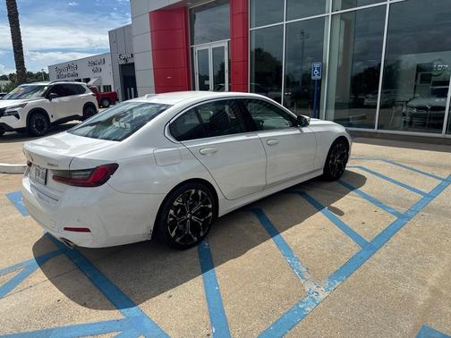 Alpine White 2025 BMW 330 i