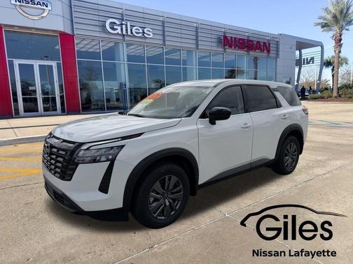 2026 Nissan Pathfinder S