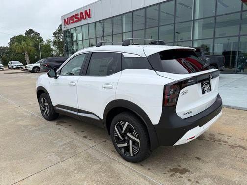 Fresh Powder 2026 Nissan Kicks SV