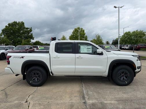 Glacier White 2026 Nissan Frontier PRO-X