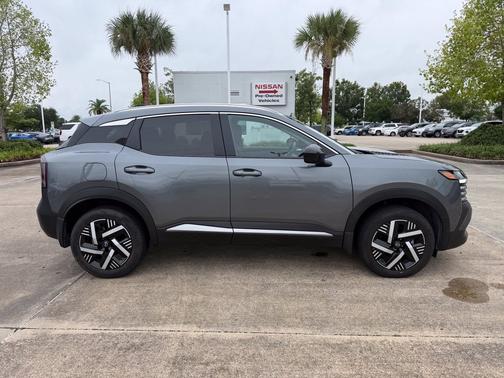 Gun Metallic 2026 Nissan Kicks SV