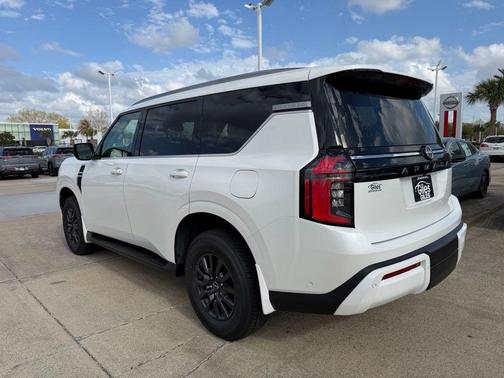 2026 Nissan Armada SV