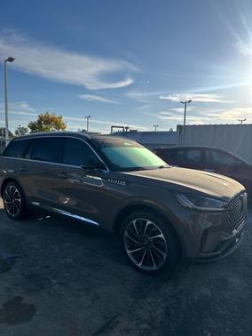 Harbor Gray 2025 Lincoln Aviator Reserve AWD