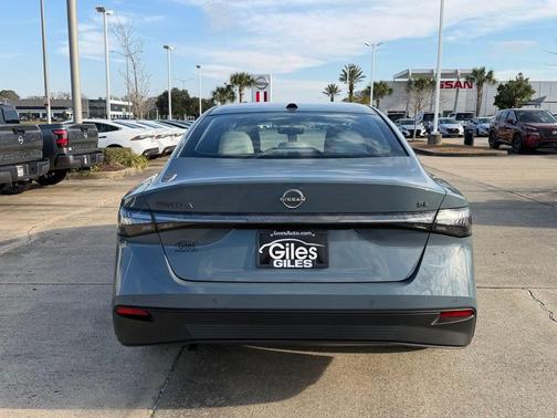 2026 Nissan Sentra SL