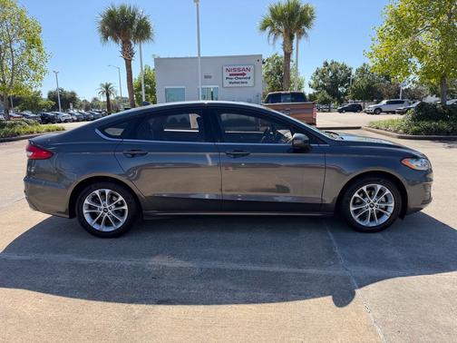 Magnetic 2019 Ford Fusion SE