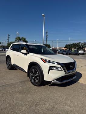 Pearl White 2023 Nissan Rogue Platinum