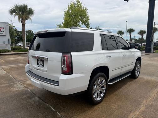 White Frost Tricoat 2018 GMC Yukon Denali