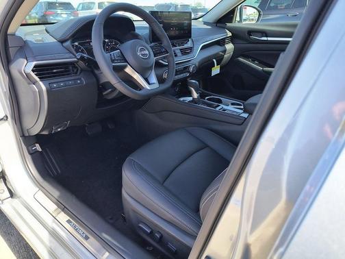 2025 Nissan Altima SL