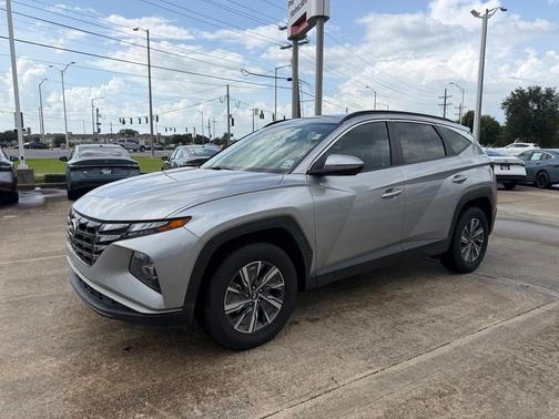 Shimmering Silver 2022 Hyundai TUCSON Hybrid Blue