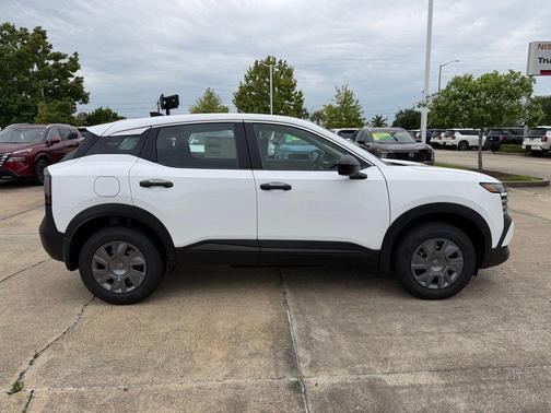 Fresh Powder 2026 Nissan Kicks S