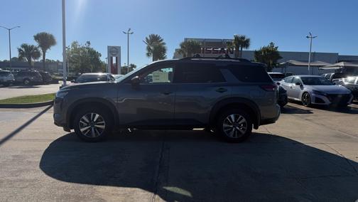 Gun Metallic 2026 Nissan Pathfinder SL