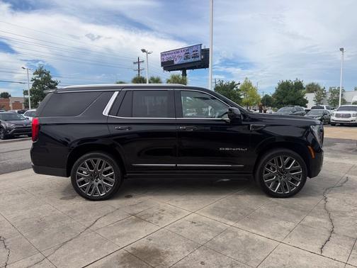 Onyx Black 2025 GMC Yukon Denali Ultimate