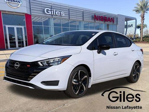 2025 Nissan Versa 1.6 SR