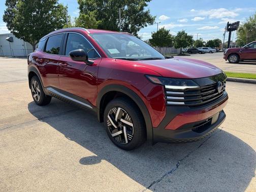 Scarlet Ember T 2026 Nissan Kicks SV