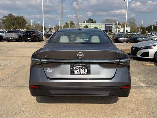 2026 Nissan Sentra SL