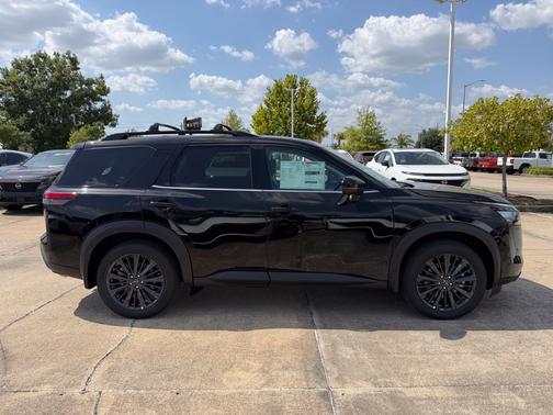 Super Black 2026 Nissan Pathfinder SL