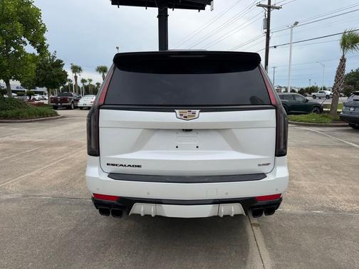 Crystal White Tricoat 2023 Cadillac Escalade V-Series