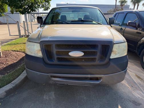 Gold 2007 Ford F-150 XLT