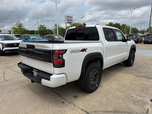 Glacier White 2026 Nissan Frontier PRO-4X