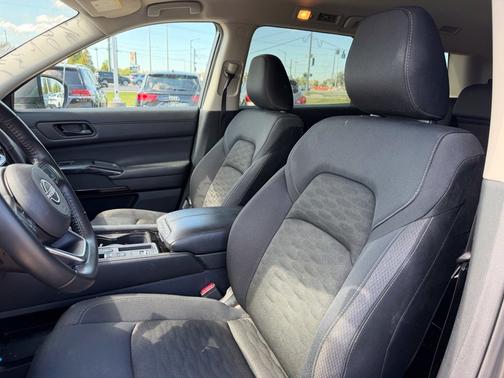 Gun Metallic 2025 Nissan Pathfinder SV