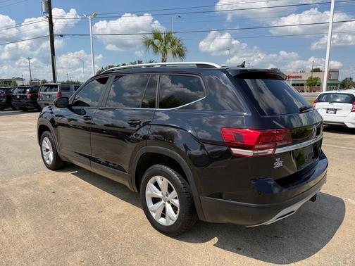 Deep Black 2019 Volkswagen Atlas 3.6L SE