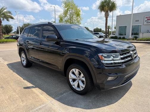 Deep Black 2019 Volkswagen Atlas 3.6L SE