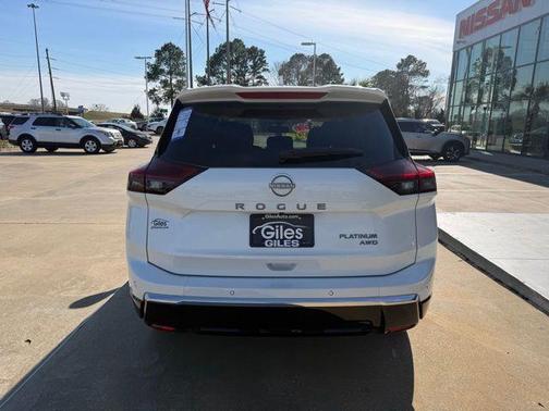 2026 Nissan Rogue Platinum