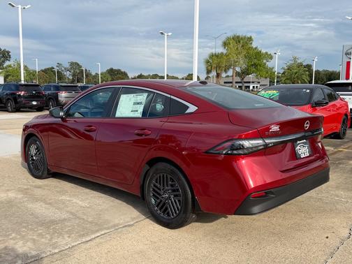 Scarlet Ember Tintcoat 2027 Nissan Sentra SV