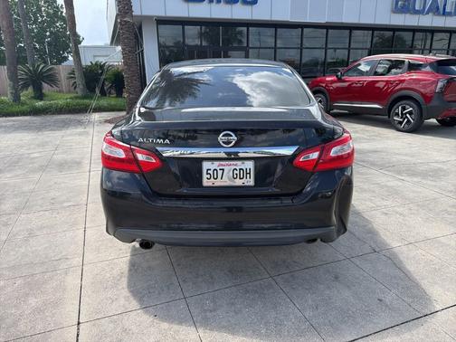Super Black 2017 Nissan Altima 2.5 S