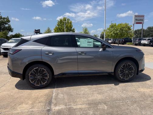 Gun Metallic 2026 Nissan Murano Platinum