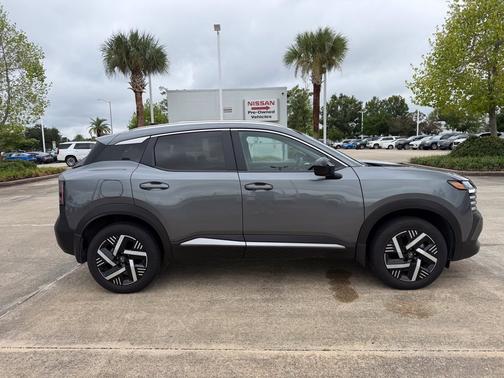 Gun Metallic 2026 Nissan Kicks SV