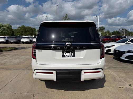 2026 Nissan Armada SV