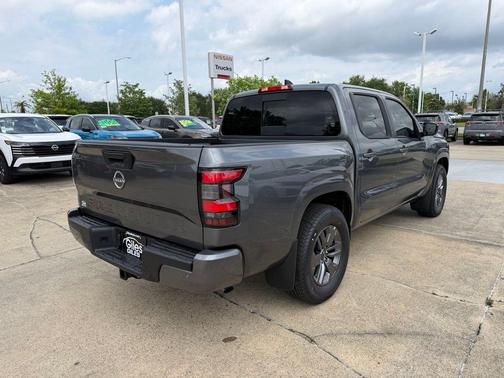 Gun Metallic 2026 Nissan Frontier SV