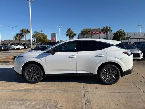 Everest White P 2026 Nissan Murano SL