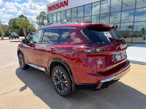 Scarlet Ember Tintcoat 2026 Nissan Rogue Platinum