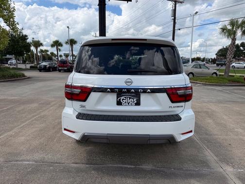 Aspen White Tricoat 2023 Nissan Armada Platinum