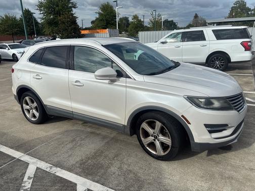 White Platinum Metallic Tri-Coat 2016 Lincoln MKC Premier