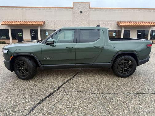 2023 Rivian R1T Adventure Dual Motor Perf Large Pack