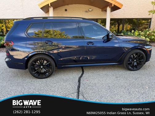 2025 BMW X7 M60i